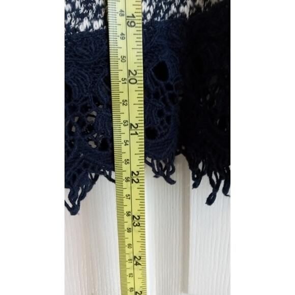 Cato Knit blue and white blend fringe bottom swoop neck - Picture 5 of 6